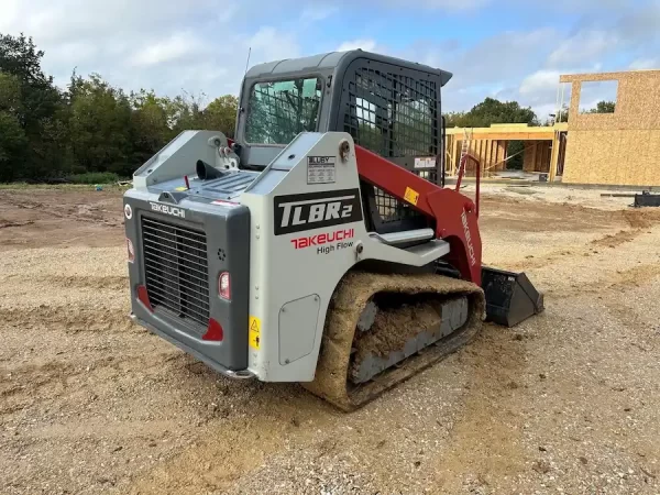 2022 Takeuchi TL8R2 Compact Track Loader