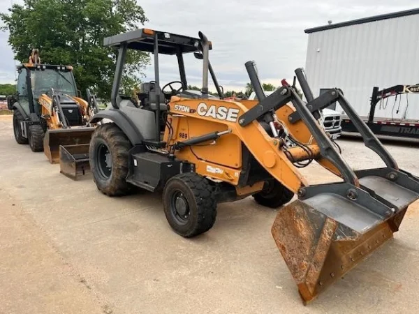 2017 CASE 570N EP Tractor Loader - EQ0036913